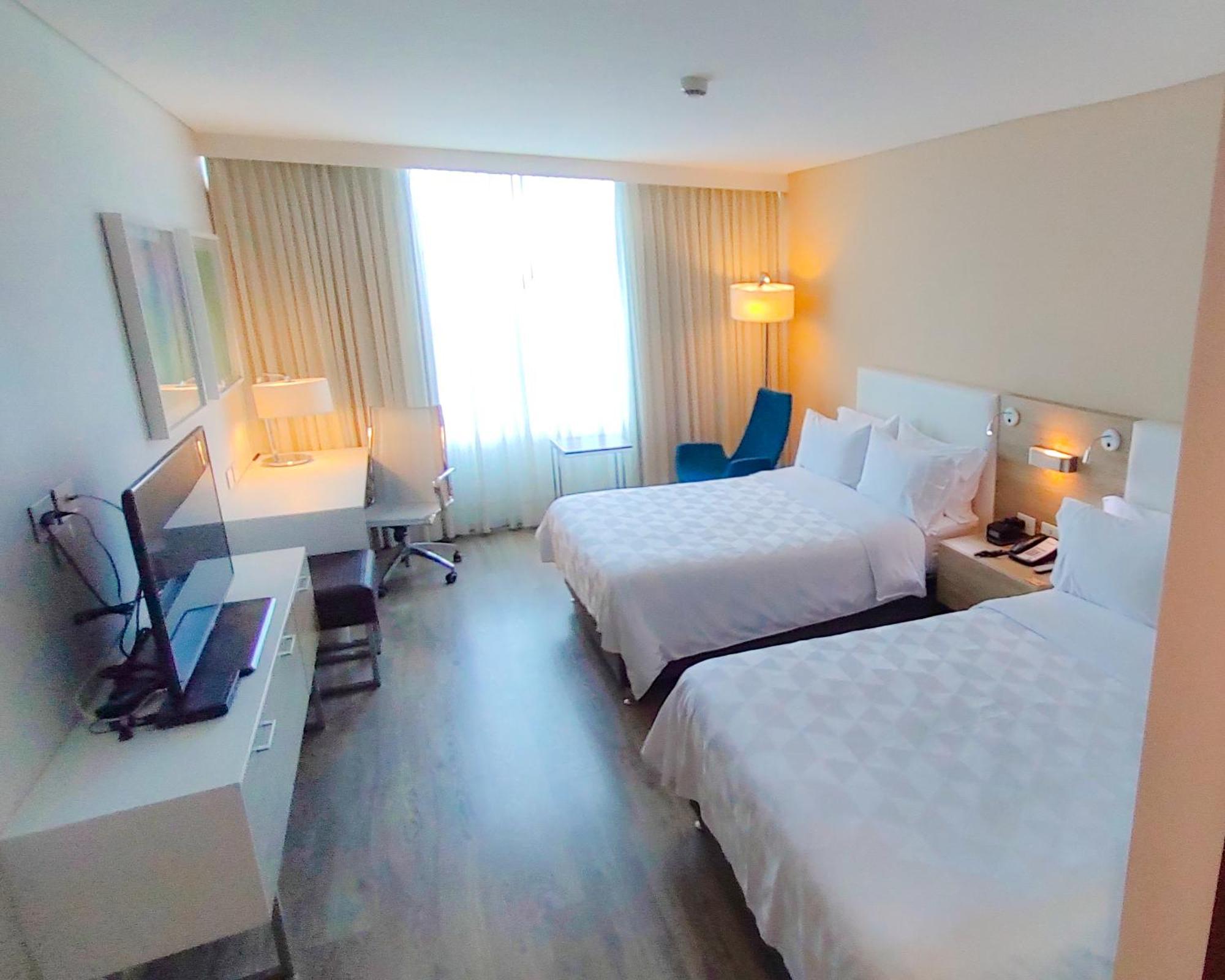 Holiday Inn Cúcuta, an IHG Hotel Bagian luar foto